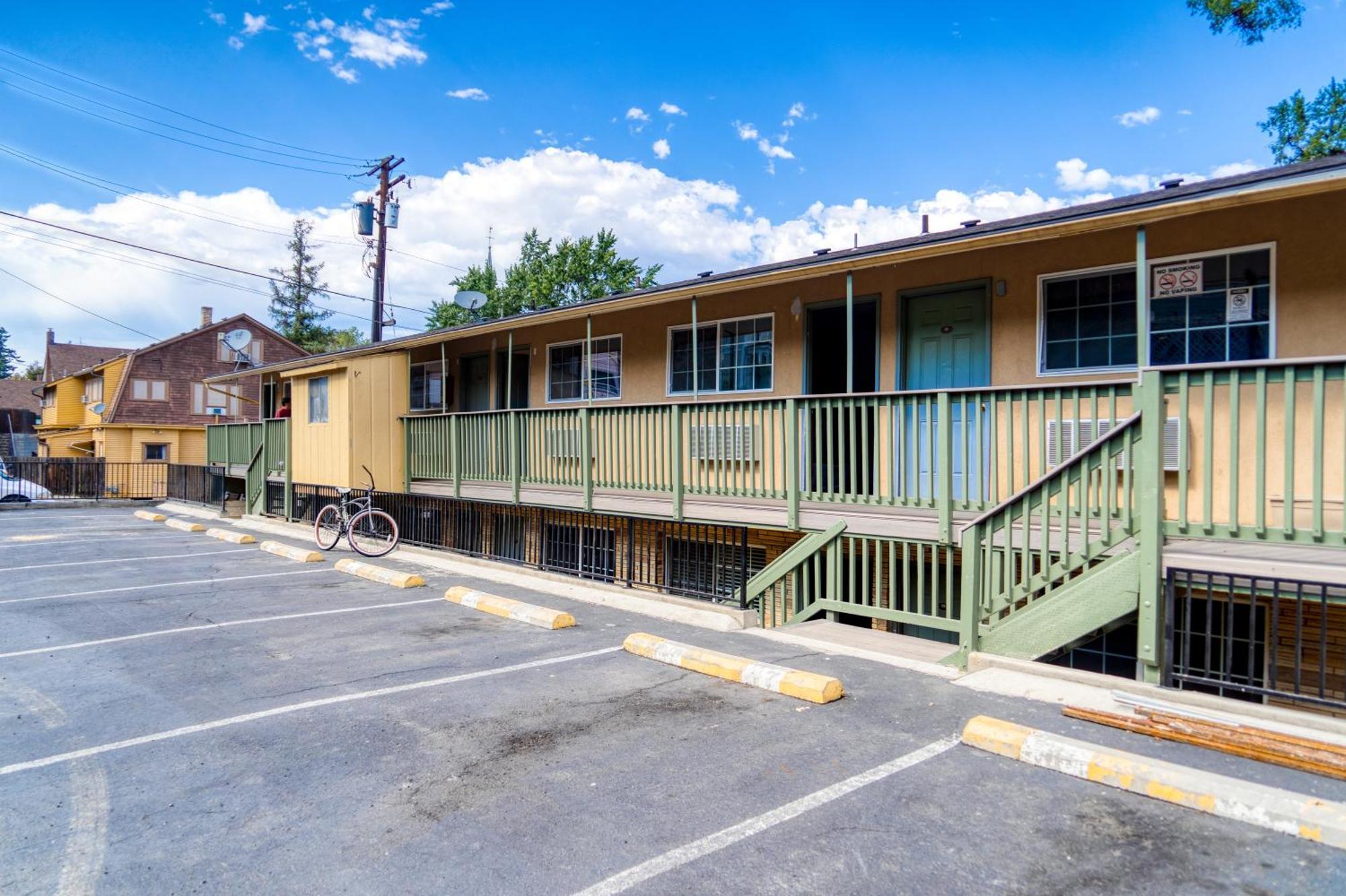 Budget Inn The Dalles Bagian luar foto